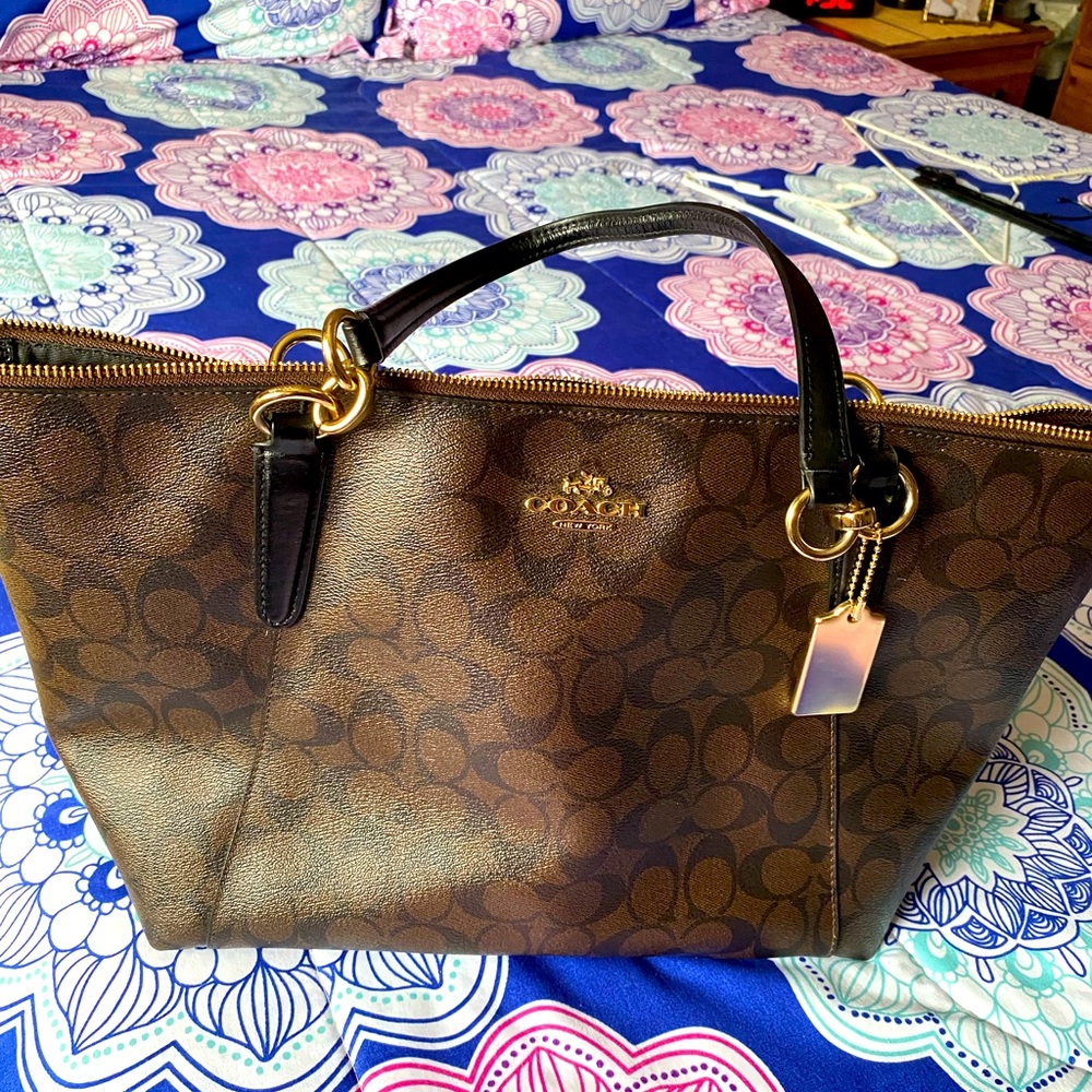 Coach authentic bag